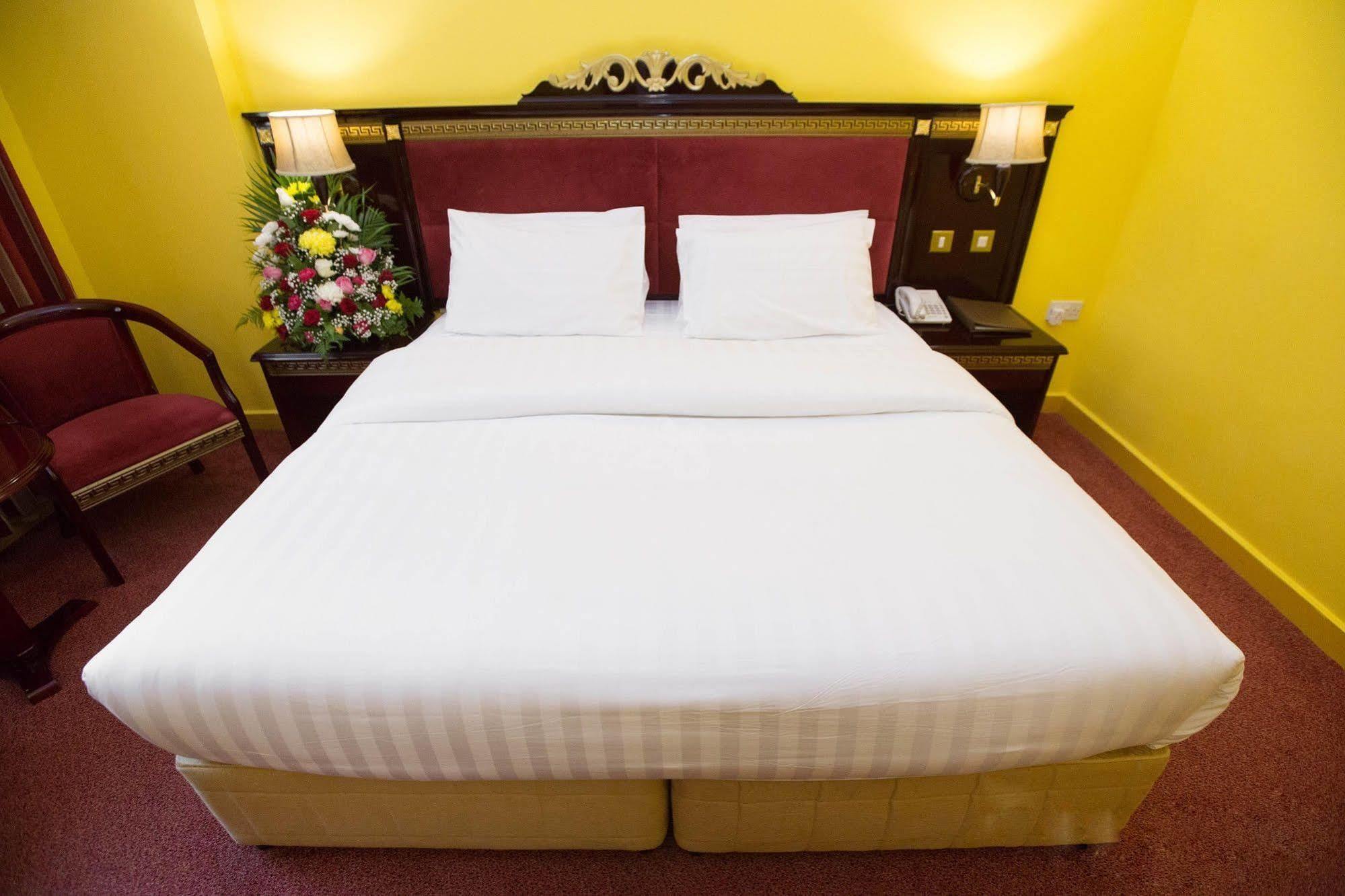 Comfort Deira Готель 3*